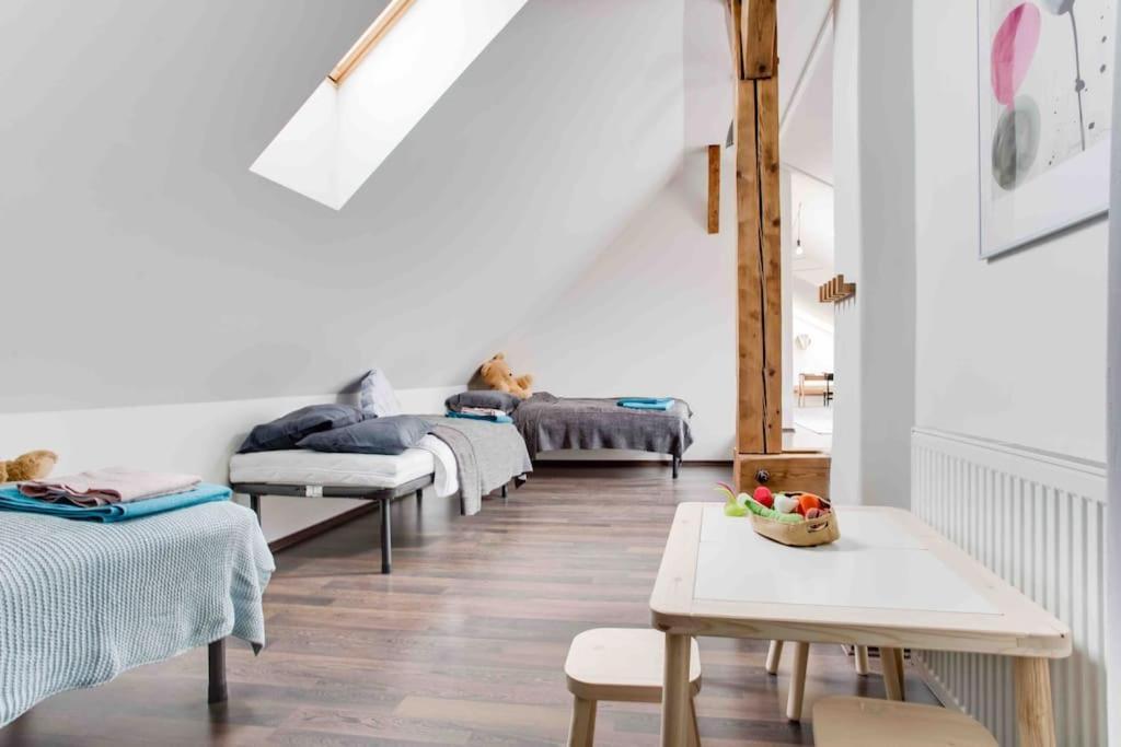 Apartment Unique City Centre Duplex, Roof Top Terrace, Castle View *
